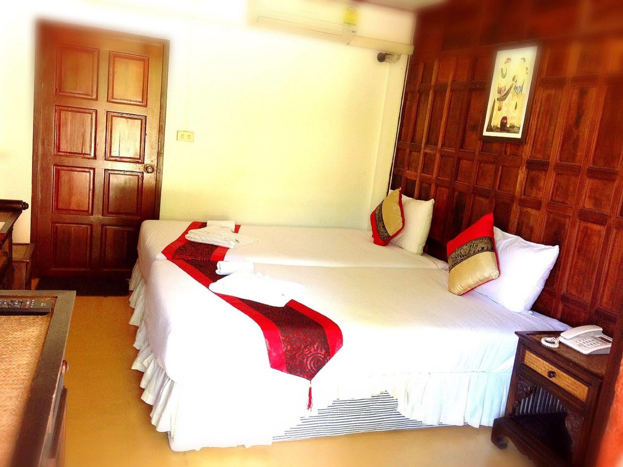 Jaroenrat Resort Samut Songkhram Eksteriør billede