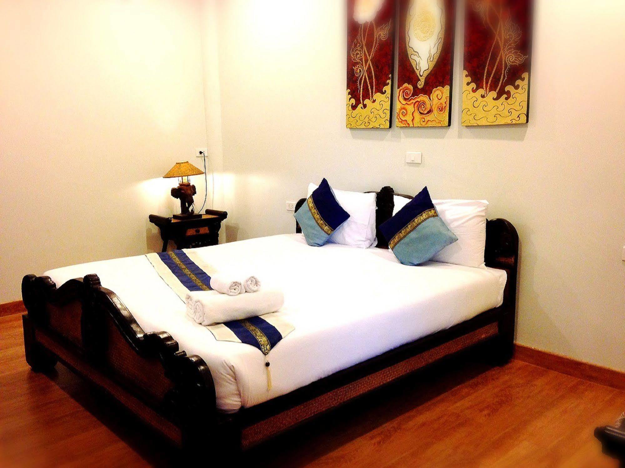 Jaroenrat Resort Samut Songkhram Eksteriør billede