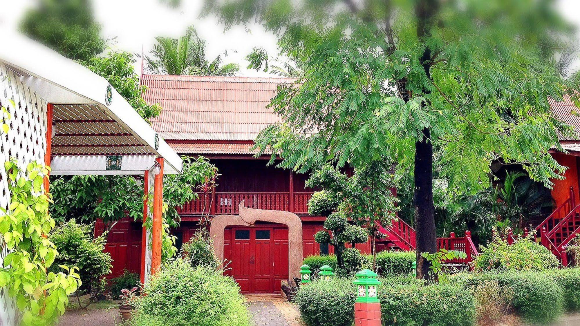 Jaroenrat Resort Samut Songkhram Eksteriør billede