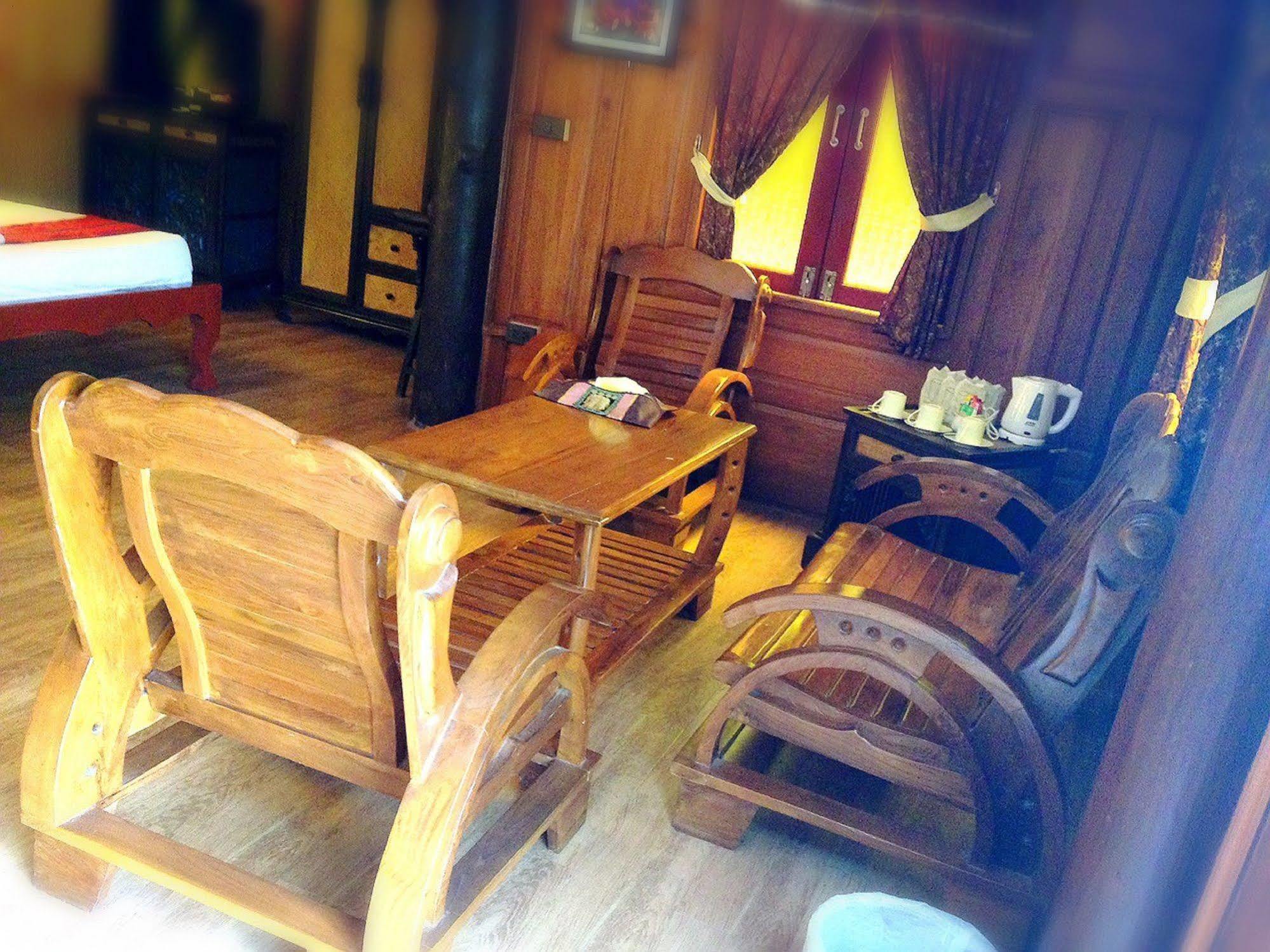 Jaroenrat Resort Samut Songkhram Eksteriør billede