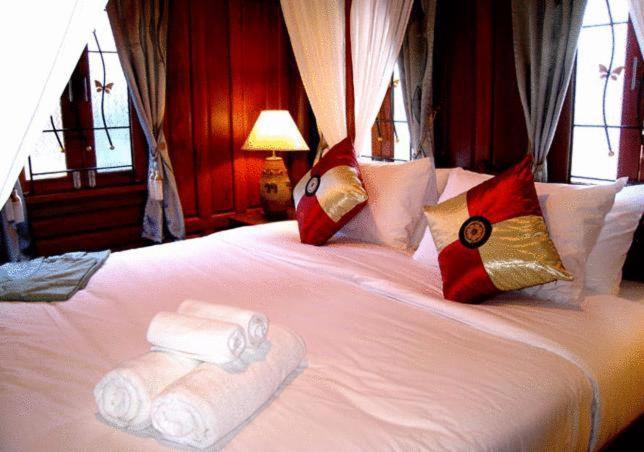 Jaroenrat Resort Samut Songkhram Værelse billede